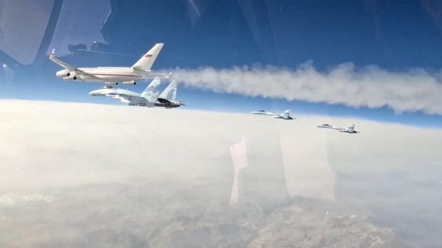 Літак Путіна охороняли чотири російські винищувачі