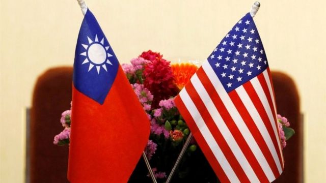 美国在1979年与中国建交后切断了与台湾的正式外交关系，但同年通过的《台湾关系法》要求美国政府继续向台湾提供防御性武器。(photo:BBC)