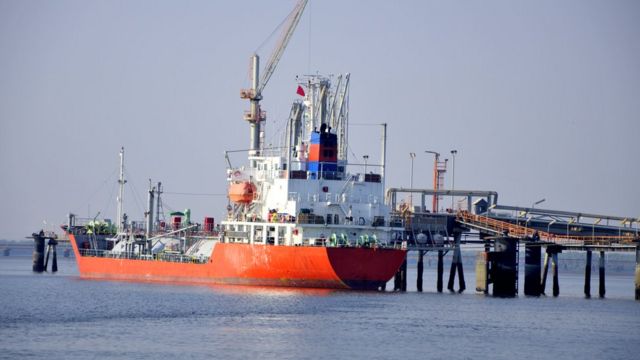 Pakistan's Economy: Despite the increase in domestic exports, what could be the negative impact of 100% increase in trade deficit on the economy? (Roz Dunya News) Pakistan's Economy: Despite the increase in domestic exports, what could be the negative impact of 100% increase in trade deficit on the economy? (Roz Dunya News)