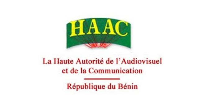 Ces médias ont été suspendus fin novembre par la Haute Autorité de l'Audiovisuel et de la Communication béninoise, la HAAC.