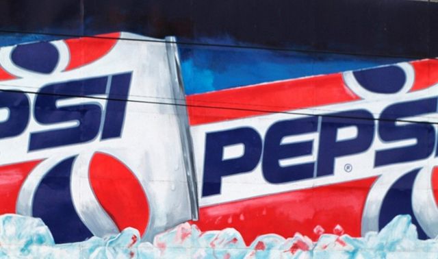 Valla publicitaria de Pepsi