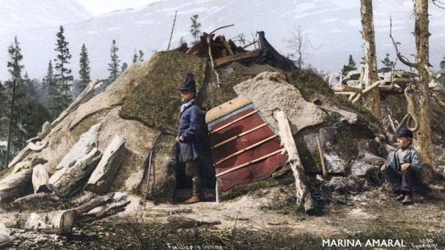 Fotografía de una casa saami de Suecia.