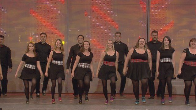 Dawns Stepio i Grŵp (95) / Step Dance Group (95)