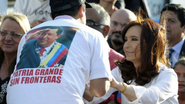 Foto de Chávez con Cristina Fernández