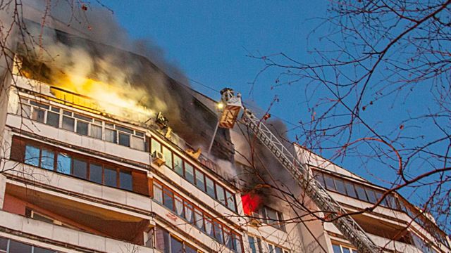 Пожар на верхней террасе в частном доме