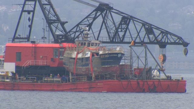 An MV Louisa ga toirt gu cala