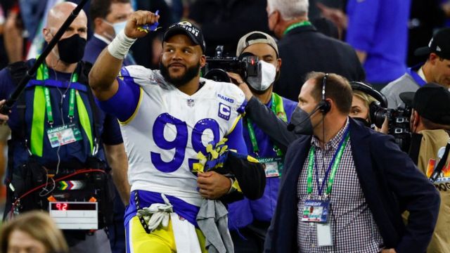 La estrella de Los Ángeles Rams, Aaron Donald