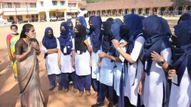 ஹிஜாப் சர்ச்சை