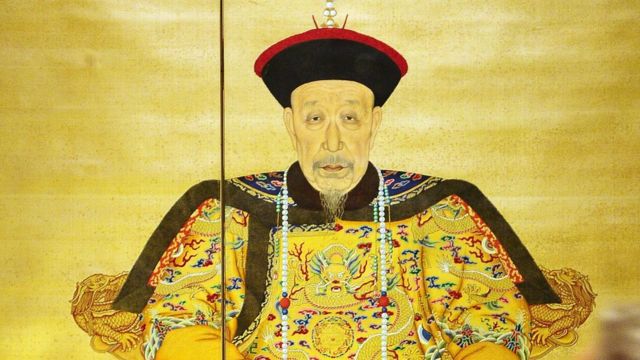 清朝乾隆皇帝画像