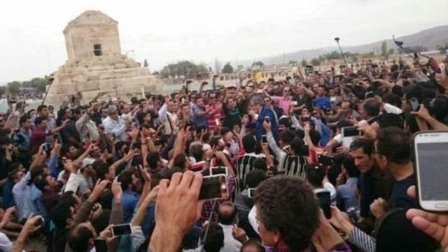 تجمع، پاسارگاد