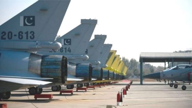 पाकिस्तान वायु सेना को बलूचिस्तान में एक नए एयर बेस की ज़रूरत क्यों पड़ रही  है? - BBC News हिंदी