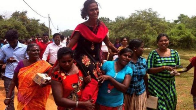 සිය ඉඩම් ආපසු දෙන බවට ලද පොරොන්දු නිසා සතුටට පත් කේපාපිලවු ජනතාව