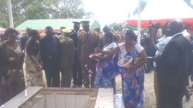 Liyetona Koloneli Darius Ikurakure yashyinguwe mu cyubahiro