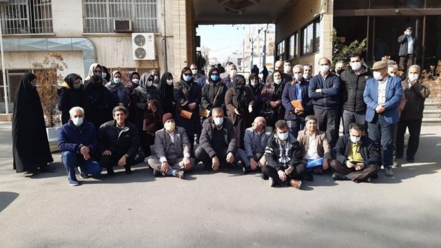 تحصن معلمان در مشهد