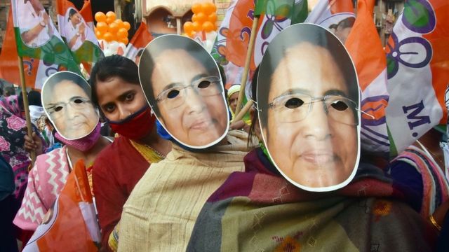 पश्चिम बंगाल: क्या ममता अपने राजनीतिक करियर के सबसे मुश्किल दौर में हैं ? - BBC News हिंदी