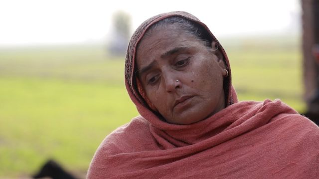 परमजीत कौर (गुरप्रीत सिंह की मां) गांव सफेड़ा, पटियाला में अपने घर पर