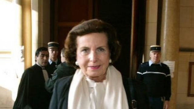 كلود بيغولت دو جرانروت، شقيقة غيلين مارشال، خلال قضية رفعتها والأسرة ضد الكاتب والصحفي جان ماري روارت في عام 2002