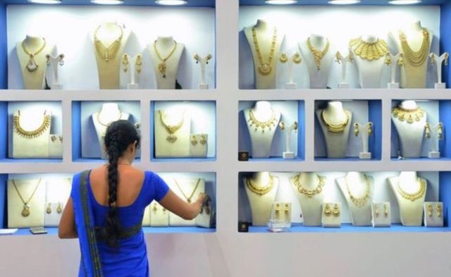 కేరళ మహిళలకు కూచునే హక్కు