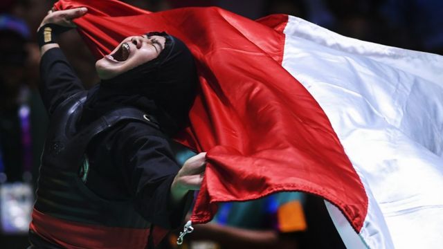 Pipiet Kamelia của Indonesia thắng vận động viên Việt Nam Cẩm Nhi ở môn pencak silat hôm 29/8