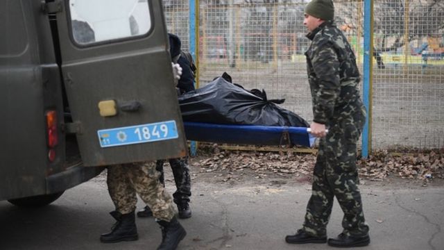 Война на Украине, день второй. Фотографии - BBC News Русская служба