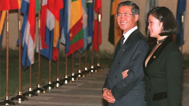 Alberto y Keiko Fujimori en 1994.