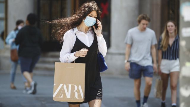 Zara shopper