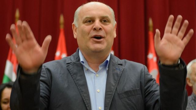 Аслан Бжания