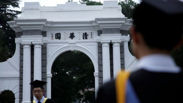 Formandos na Universidade Tsinghua, na China, em junho