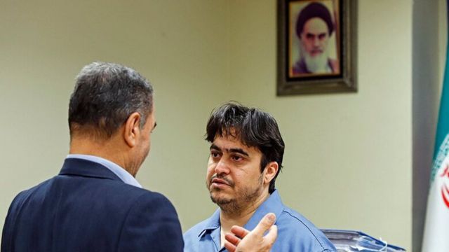 روح الله زم