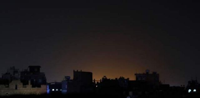 تصویری از یمن و نورهایی که از دور دیده می شود - سوم فوریه
