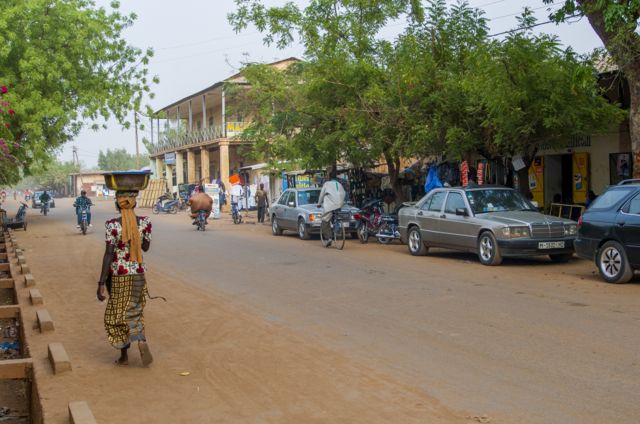 Une scène de rue à Ségou, une ville du centre du Mali