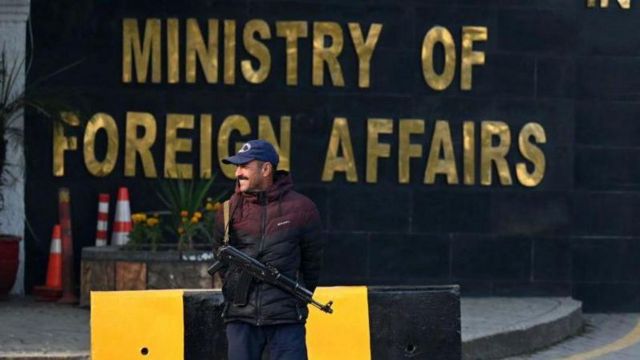 இரான், இந்தியா, ஆப்கானிஸ்தான் நாடுகளுடனான பாகிஸ்தானின் பிரச்சனை.