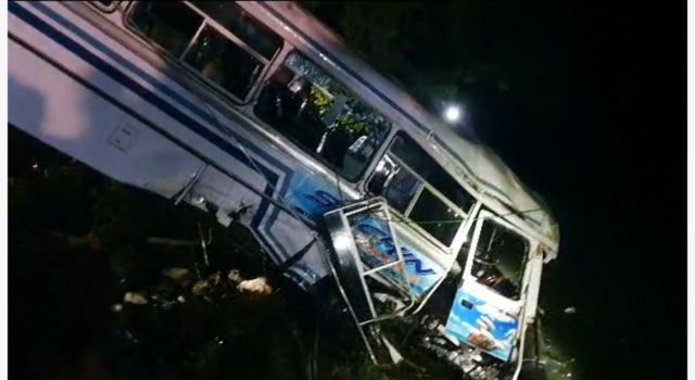 இலங்கை பேருந்து