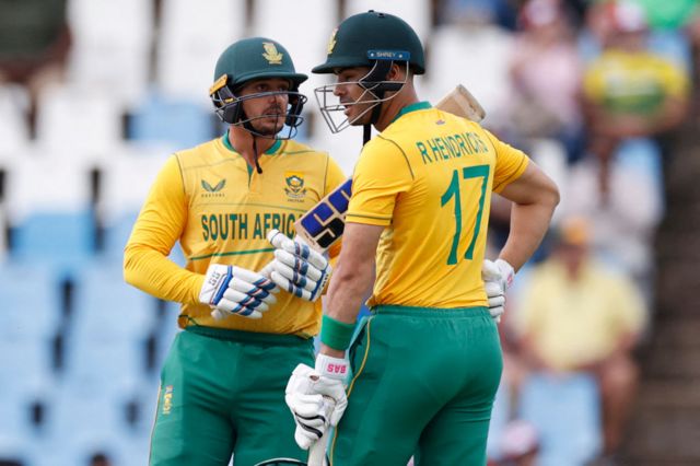 தென் ஆப்ரிக்கா மீண்டும் அசாத்திய சாதனை