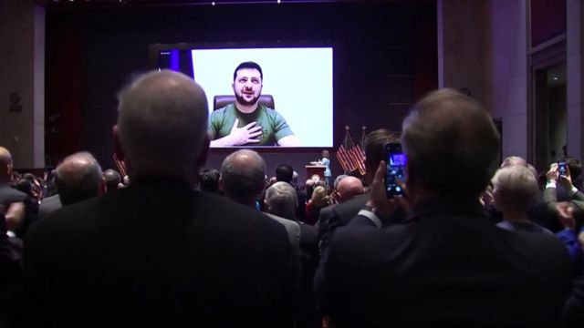 Зелеский выступает перед конгрессом США