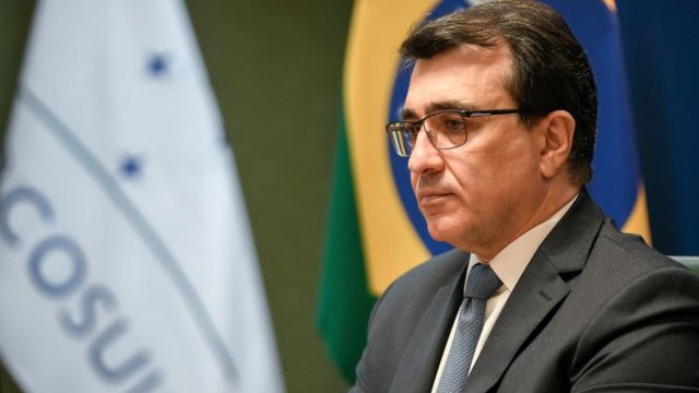 O ministro de Relações Exteriores do Brasil, Carlos Franç