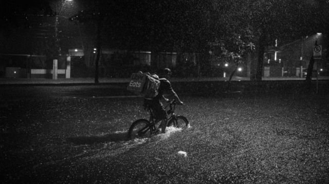 Chuva forte na cidade de Santos (SP), em 2020