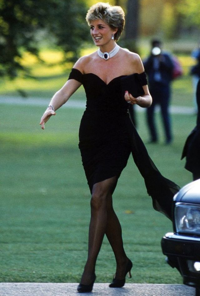 Princess Diana (1961–1997) arrives in a Christina Stambolian gown at the Serpentine Gallery in London, June 1994