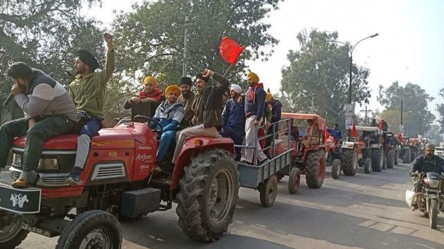 पंजाब के गुरदासपुर में ट्रैक्टर रैली की तैयारियां