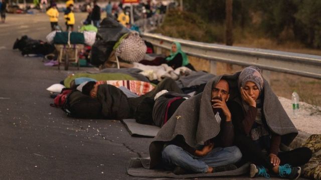 Migrants sleeping rough after fleeing Moria camp, 10 Sep 20