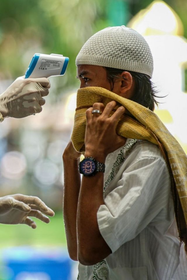 Virus Corona Dan Ramadan Mengapa Salat Berjemaah Di Masjid Masih Digelar Walau Mui Dan Ormas