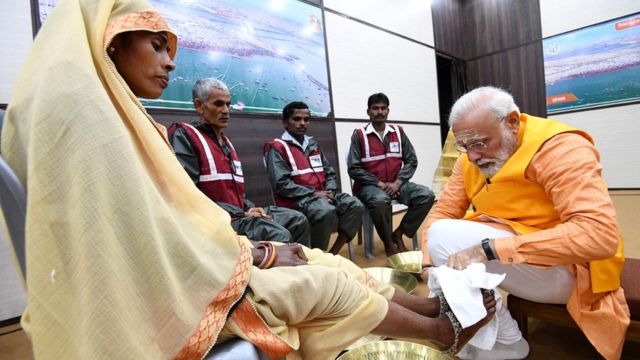 नरेंद्र मोदी