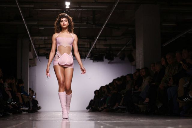 Показ Івана Фролова на тижні моди в Лондоні