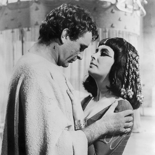 Elizabeth Taylor y Richard Burton en 1963