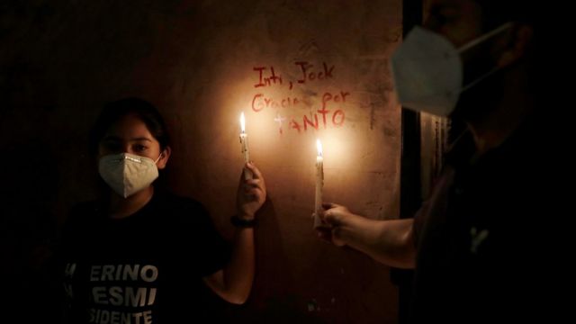 Protesters sit in capital Lima after police kill two protesters