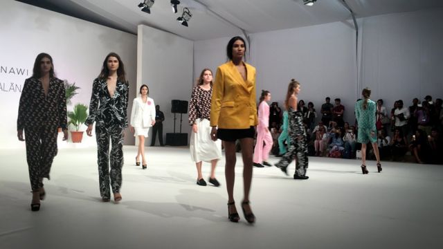 Dubayda moda nümayişi
