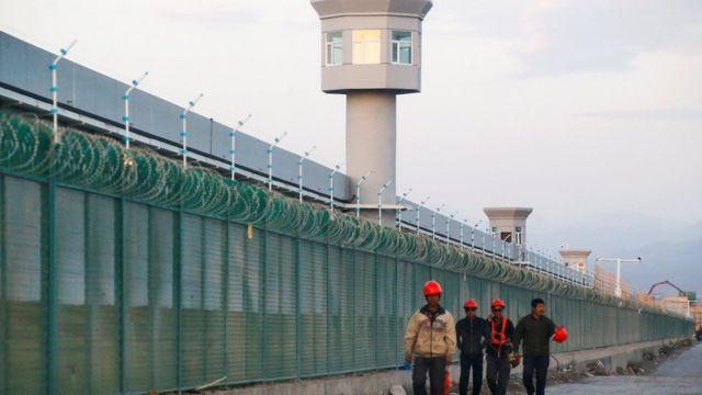 Centro de "reeducación" para uigures