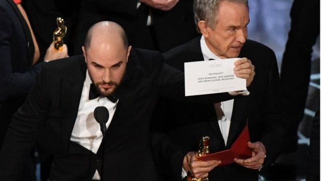 Jordan Horowitz aclara que Moonlight ganó el Oscar