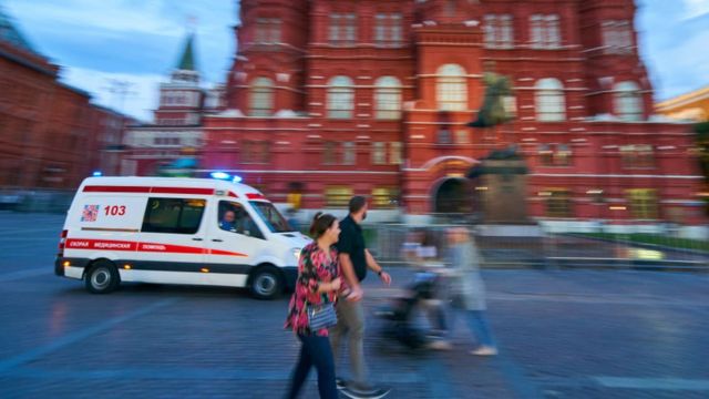 Скорая помощь на Манежной площади в Москве