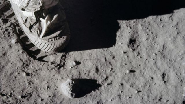 UK company contracted to turn moon dust into oxygen - NBC2 News